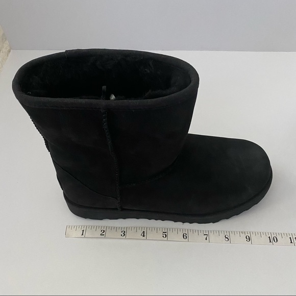 UGG Classic Short Weather Boots Kid’s 6 (Will Fit Women’s 8) NWOB - Picture 8 of 10